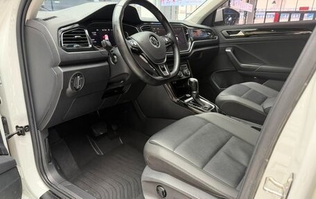 Volkswagen T-Roc I, 2022 год, 1 704 000 рублей, 10 фотография