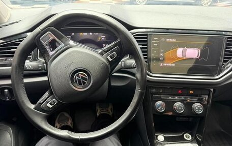 Volkswagen T-Roc I, 2022 год, 1 704 000 рублей, 13 фотография