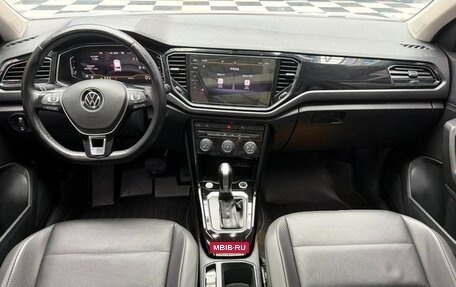 Volkswagen T-Roc I, 2022 год, 1 704 000 рублей, 9 фотография