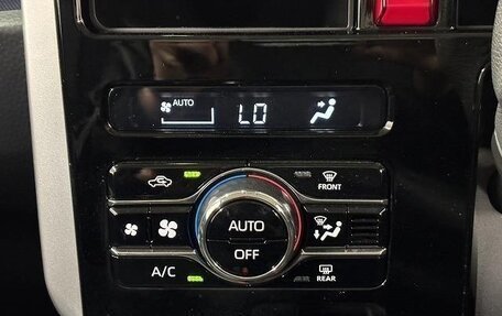 Toyota Roomy I, 2021 год, 970 000 рублей, 14 фотография