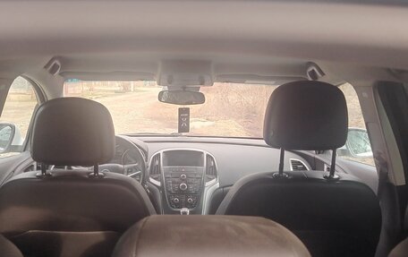 Opel Astra J, 2014 год, 686 000 рублей, 13 фотография