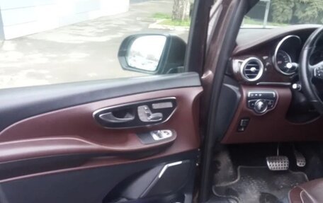 Mercedes-Benz V-Класс, 2019 год, 4 300 000 рублей, 3 фотография