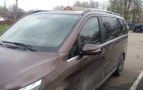 Mercedes-Benz V-Класс, 2019 год, 4 300 000 рублей, 14 фотография