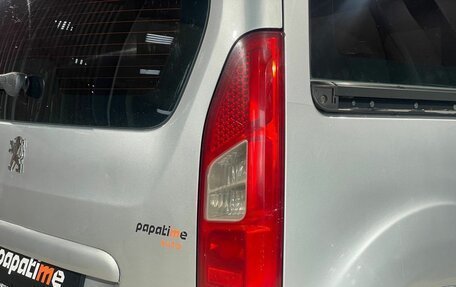 Peugeot Partner II рестайлинг 2, 2011 год, 550 000 рублей, 15 фотография