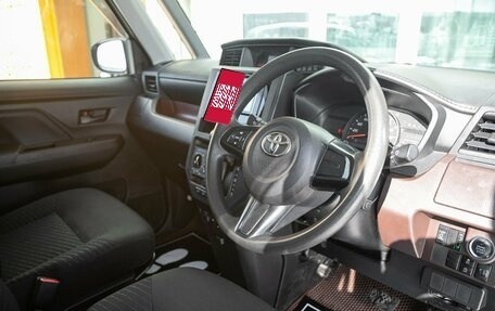 Toyota Tank I, 2019 год, 848 000 рублей, 18 фотография