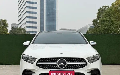 Mercedes-Benz A-Класс, 2022 год, 1 550 000 рублей, 2 фотография