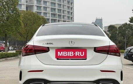 Mercedes-Benz A-Класс, 2022 год, 1 550 000 рублей, 5 фотография