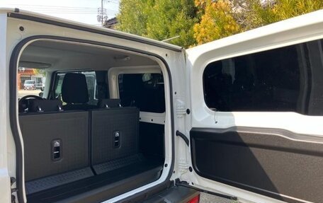 Suzuki Jimny, 2022 год, 1 100 000 рублей, 10 фотография