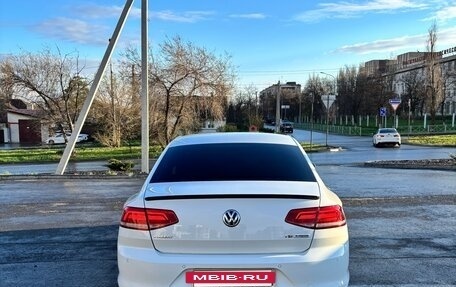 Volkswagen Passat B8 рестайлинг, 2016 год, 1 690 000 рублей, 3 фотография