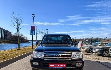Toyota Land Cruiser 100 рестайлинг 2, 2006 год, 2 300 000 рублей, 1 фотография