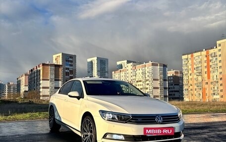 Volkswagen Passat B8 рестайлинг, 2016 год, 1 690 000 рублей, 5 фотография
