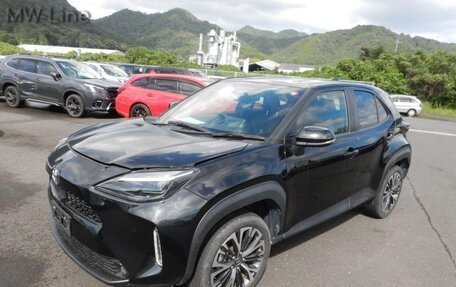 Toyota Yaris Cross, 2022 год, 1 700 000 рублей, 1 фотография