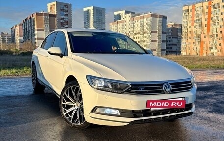 Volkswagen Passat B8 рестайлинг, 2016 год, 1 690 000 рублей, 14 фотография