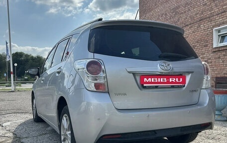 Toyota Verso I, 2013 год, 1 450 000 рублей, 4 фотография