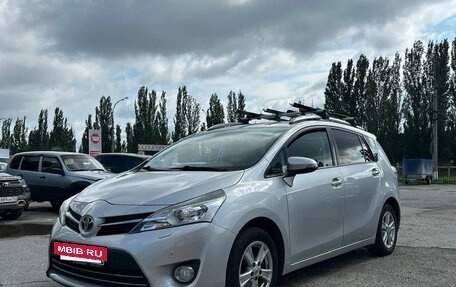 Toyota Verso I, 2013 год, 1 450 000 рублей, 5 фотография