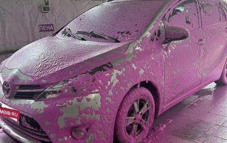 Toyota Verso I, 2013 год, 1 450 000 рублей, 6 фотография