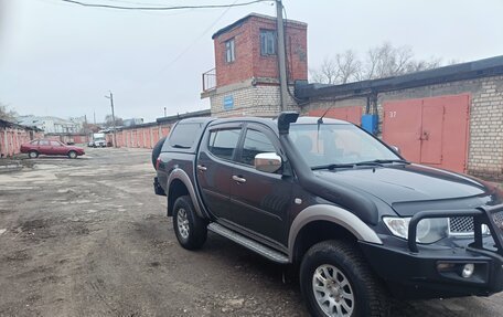 Mitsubishi L200 IV рестайлинг, 2011 год, 1 780 000 рублей, 4 фотография
