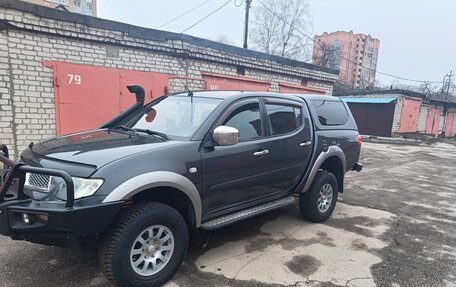 Mitsubishi L200 IV рестайлинг, 2011 год, 1 780 000 рублей, 6 фотография