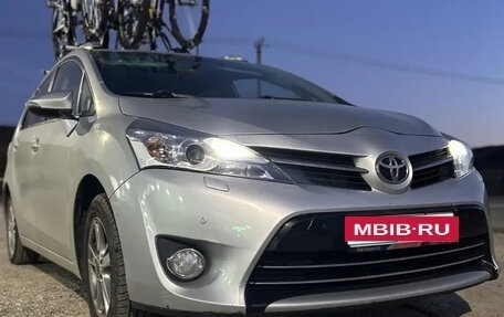 Toyota Verso I, 2013 год, 1 450 000 рублей, 8 фотография