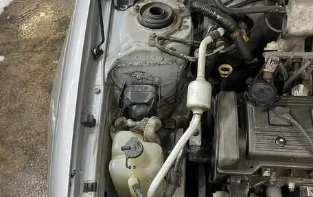 Toyota Avensis III рестайлинг, 1998 год, 167 000 рублей, 3 фотография