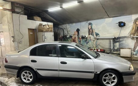 Toyota Avensis III рестайлинг, 1998 год, 167 000 рублей, 14 фотография