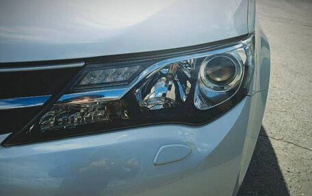 Toyota RAV4, 2015 год, 2 200 000 рублей, 10 фотография