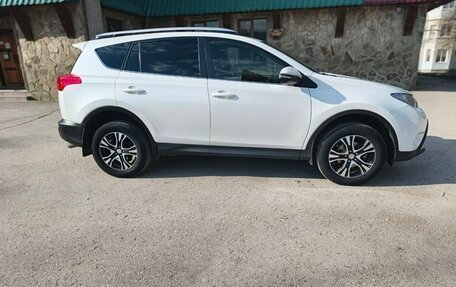 Toyota RAV4, 2015 год, 2 200 000 рублей, 5 фотография