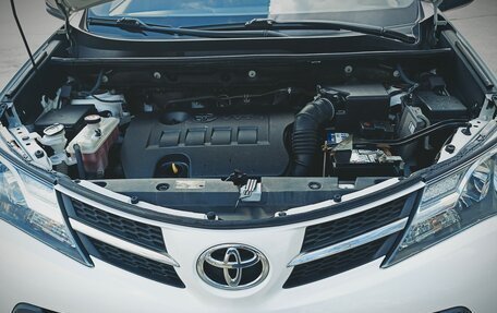 Toyota RAV4, 2015 год, 2 200 000 рублей, 18 фотография