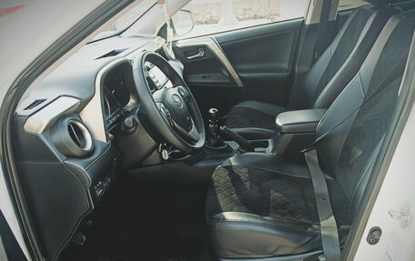 Toyota RAV4, 2015 год, 2 200 000 рублей, 19 фотография