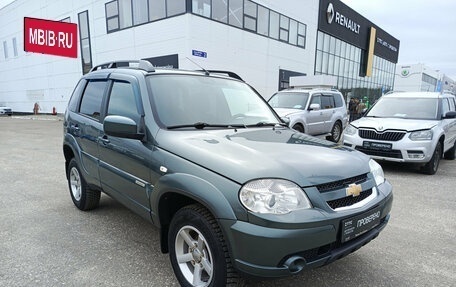 Chevrolet Niva I рестайлинг, 2016 год, 730 000 рублей, 3 фотография