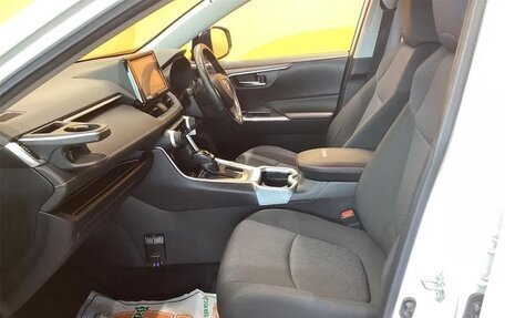 Toyota RAV4, 2019 год, 3 400 000 рублей, 9 фотография