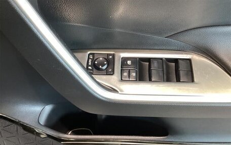 Toyota RAV4, 2019 год, 3 400 000 рублей, 17 фотография