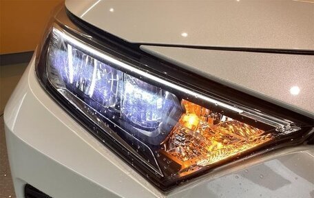 Toyota RAV4, 2019 год, 3 400 000 рублей, 20 фотография