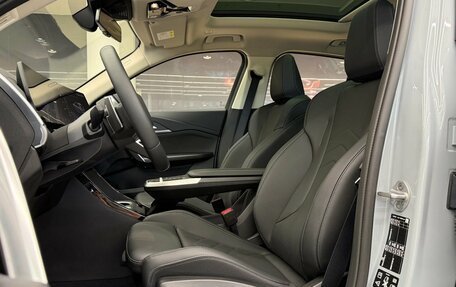 BMW X2, 2025 год, 6 090 000 рублей, 14 фотография