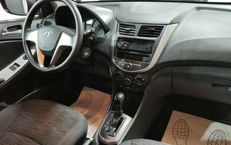 Hyundai Solaris II рестайлинг, 2016 год, 1 120 000 рублей, 9 фотография