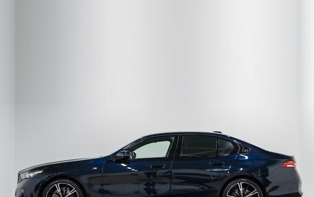 BMW 5 серия, 2025 год, 9 040 000 рублей, 11 фотография