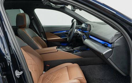 BMW 5 серия, 2025 год, 9 040 000 рублей, 13 фотография