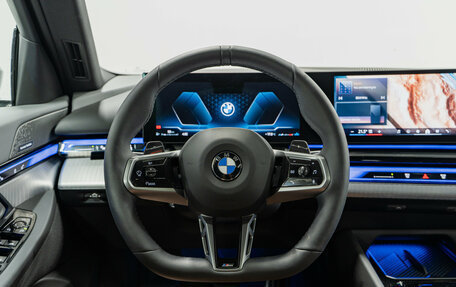 BMW 5 серия, 2025 год, 9 040 000 рублей, 16 фотография