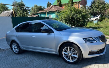 Skoda Octavia, 2018 год, 1 870 000 рублей, 2 фотография