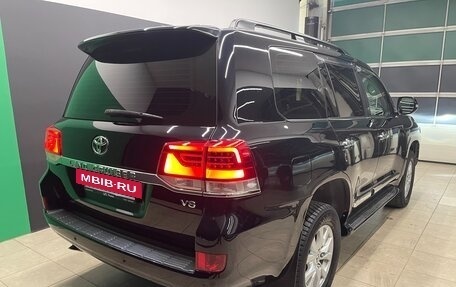 Toyota Land Cruiser 200, 2019 год, 5 000 000 рублей, 6 фотография