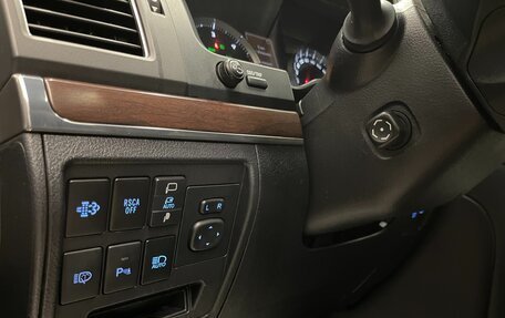 Toyota Land Cruiser 200, 2019 год, 5 000 000 рублей, 14 фотография