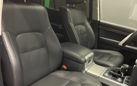 Toyota Land Cruiser 200, 2019 год, 5 000 000 рублей, 21 фотография