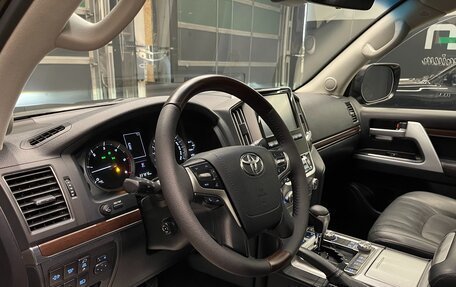 Toyota Land Cruiser 200, 2019 год, 5 000 000 рублей, 13 фотография