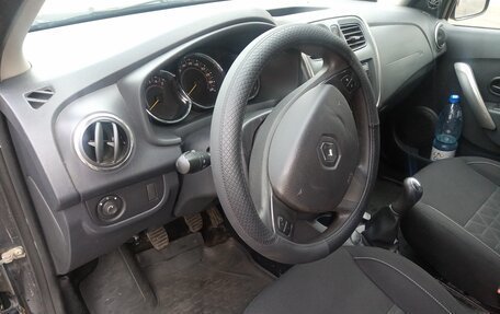 Renault Sandero II рестайлинг, 2016 год, 790 000 рублей, 2 фотография