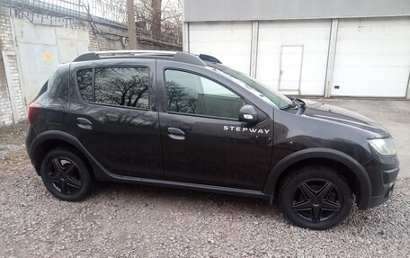 Renault Sandero II рестайлинг, 2016 год, 790 000 рублей, 13 фотография