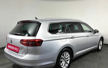 Volkswagen Passat B8 рестайлинг, 2018 год, 2 190 000 рублей, 5 фотография