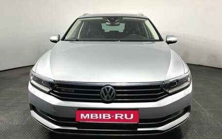 Volkswagen Passat B8 рестайлинг, 2018 год, 2 190 000 рублей, 2 фотография
