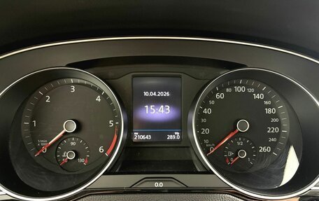 Volkswagen Passat B8 рестайлинг, 2018 год, 2 190 000 рублей, 12 фотография