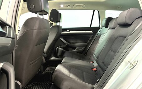 Volkswagen Passat B8 рестайлинг, 2018 год, 2 190 000 рублей, 19 фотография