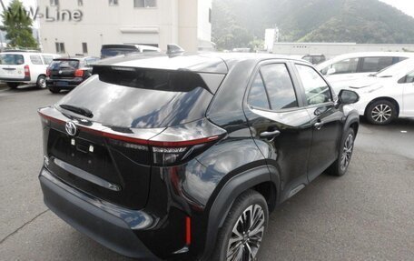 Toyota Yaris Cross, 2022 год, 1 700 000 рублей, 9 фотография